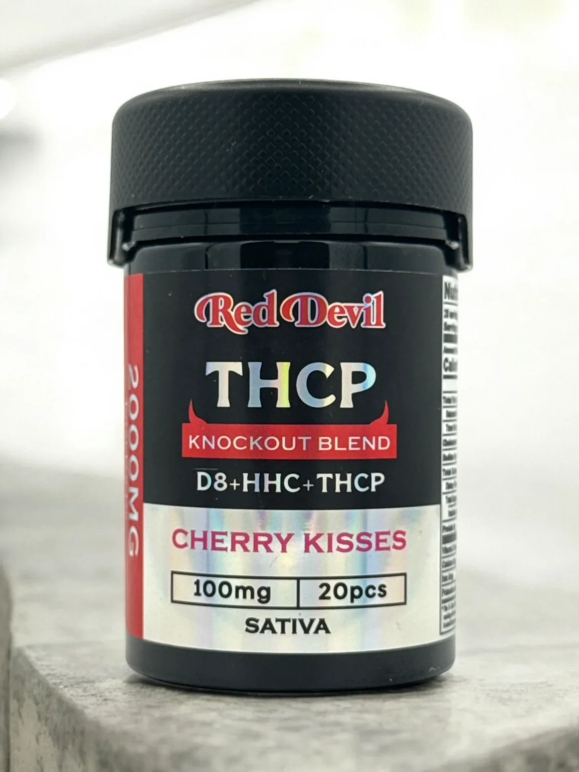 RED DEVIL D9 DUAL GUMMIES 2000MG BOTTLE 20PCS–CHERRY KISSES SATIVA